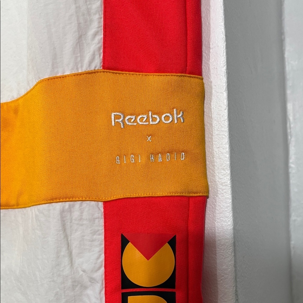 Reebok X Gigi Hadid Joggers - Picture 5 of 17
